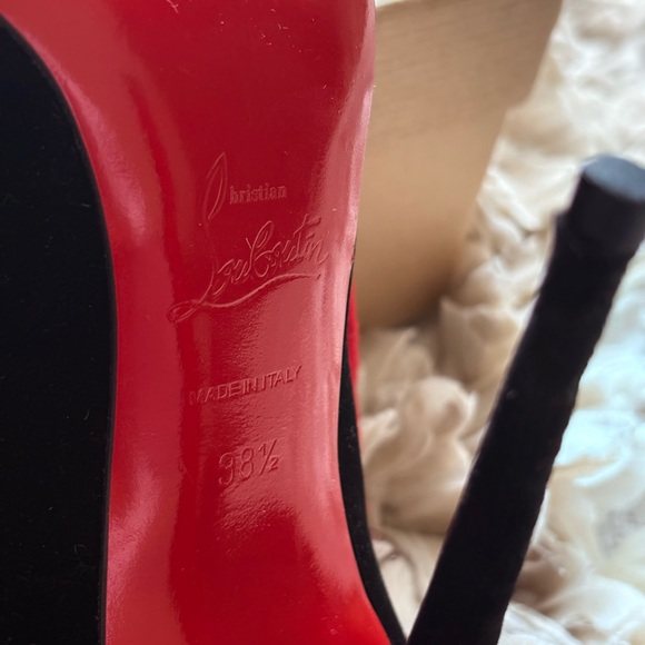 Christian Louboutin Cristacora Crystal Heart So Kate Pumps - Picture 8 of 13